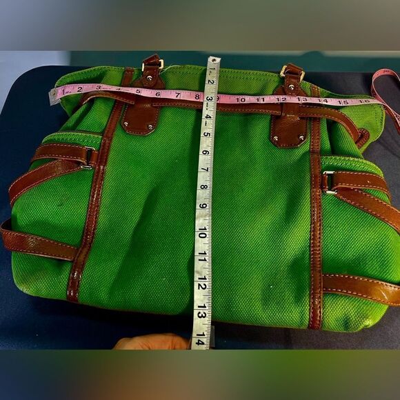 Michael Kors - Vintage Canvas Green Hobo Bag - Picture 6 of 8